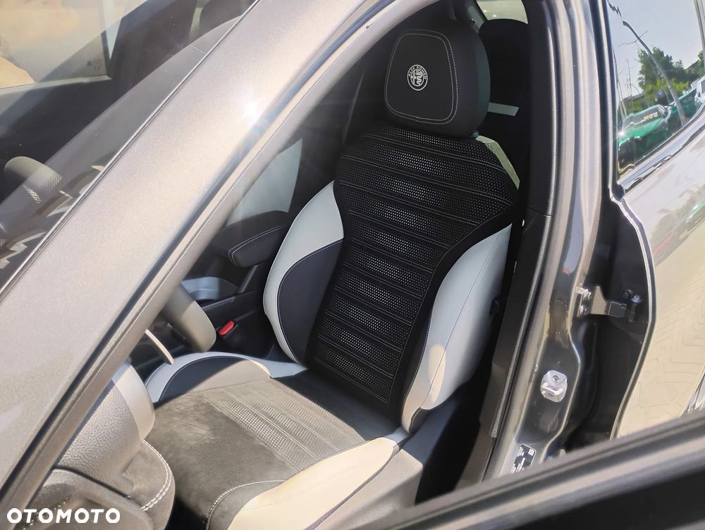 Alfa Romeo Tonale 1.5 T4 GSE mHEV Sport Speciale DCT - 11