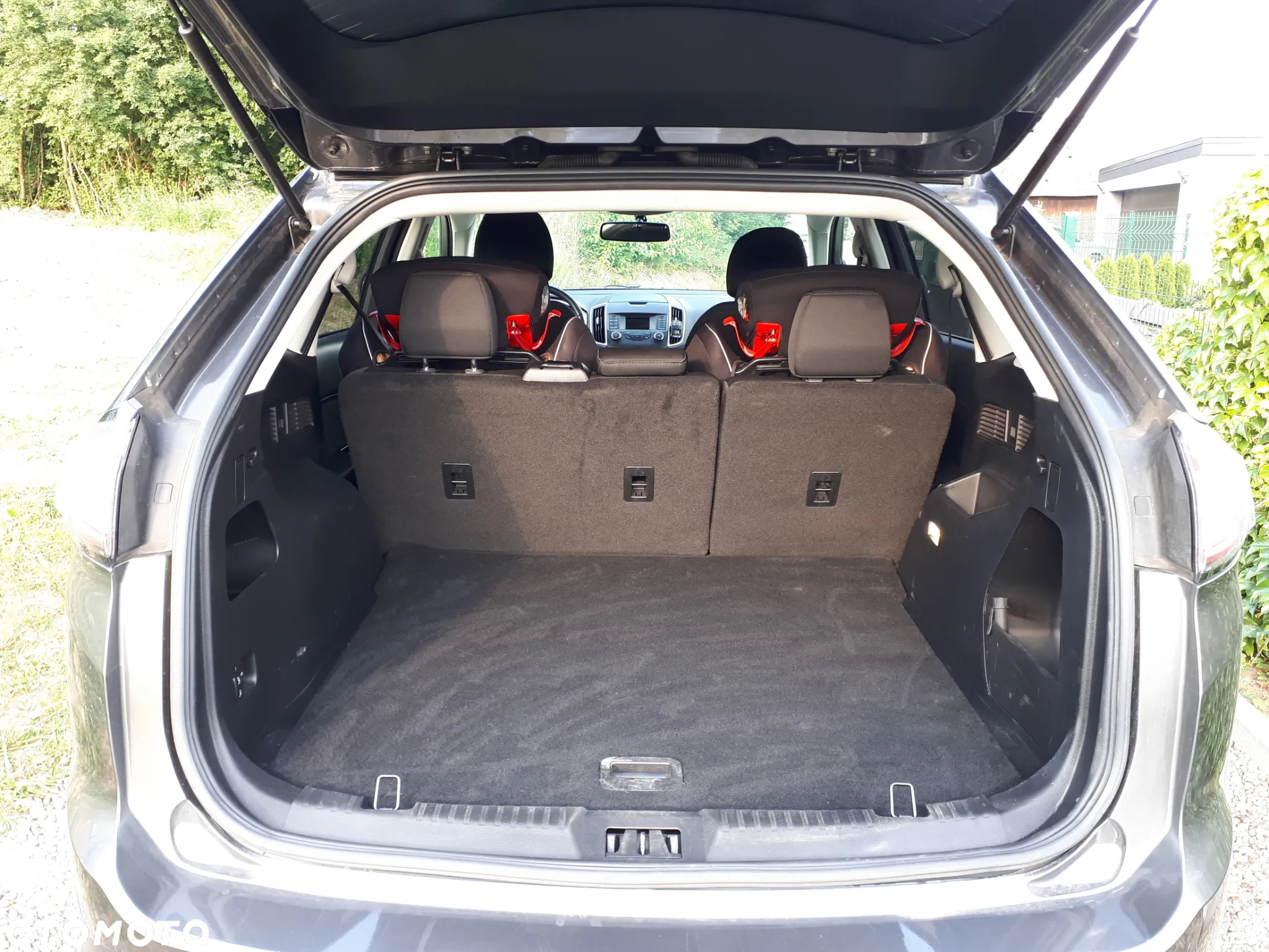 Ford Edge - 8