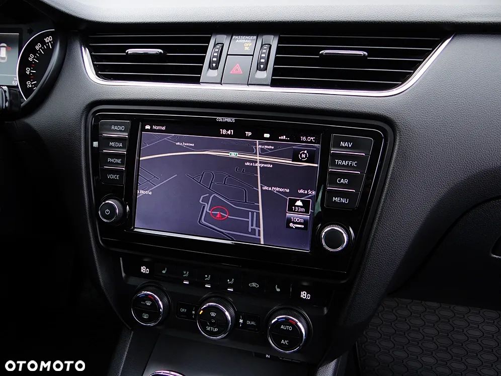 Skoda Octavia 1.8 TSI 4x4 DSG Style - 31