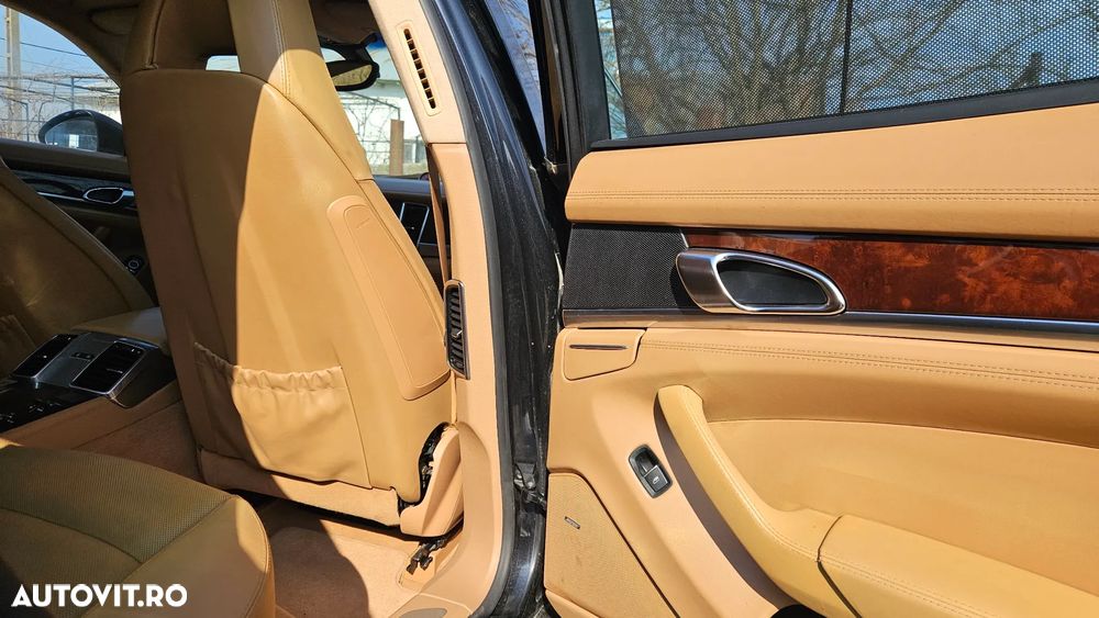 Porsche Panamera - 19