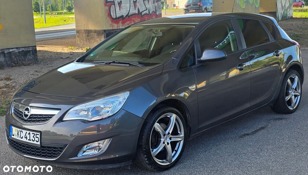 Opel Astra 1.6 Edition 111 Jahre - 8