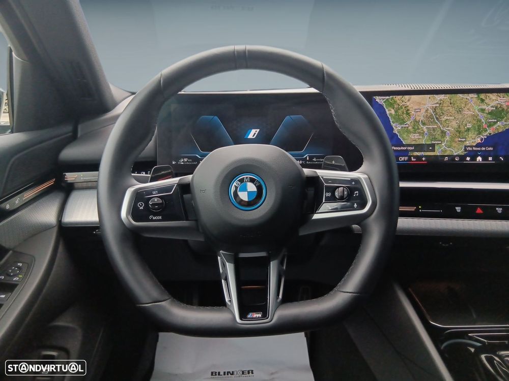 BMW 530 e Pack Desportivo M - 12