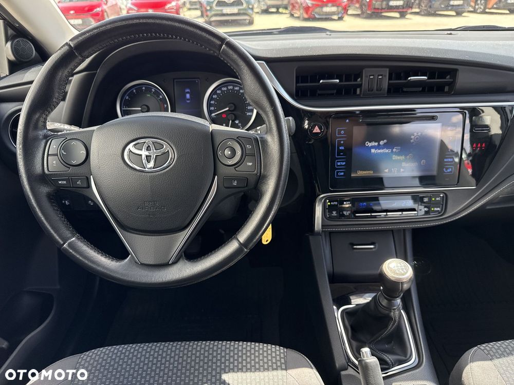 Toyota Corolla 1.6 Premium EU6 - 10