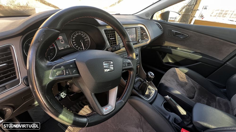 SEAT Leon X-Perience 1.6 TDi 4Drive - 26