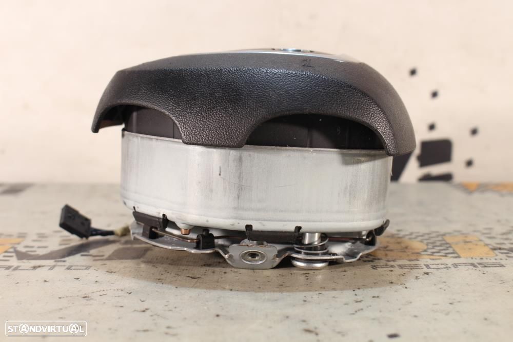 Airbag De Volante Audi A3 (8P1)  8K0880201ag / A3 8P / A4 B6 B7 B8 / A - 3