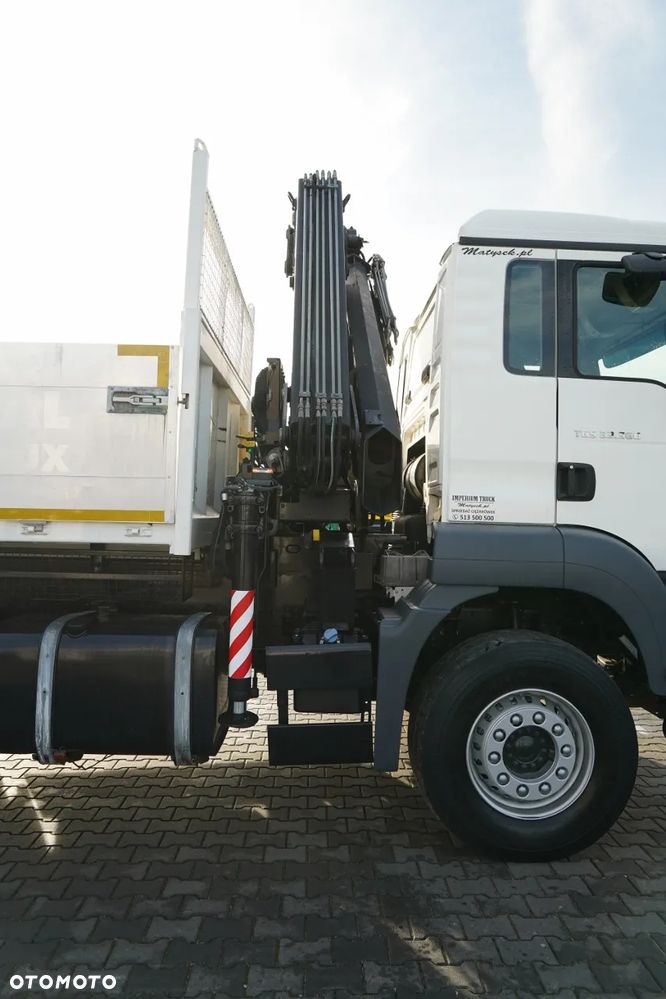MAN TGS 33.360 / 6x4 / WYWROTKA TYLNOZSYPOWA 5,8 M + HDS HIAB XS 122 / STEROWANIE RADIOWE / HDS ZA KABINĄ / EURO 5 / MANUAL - 17