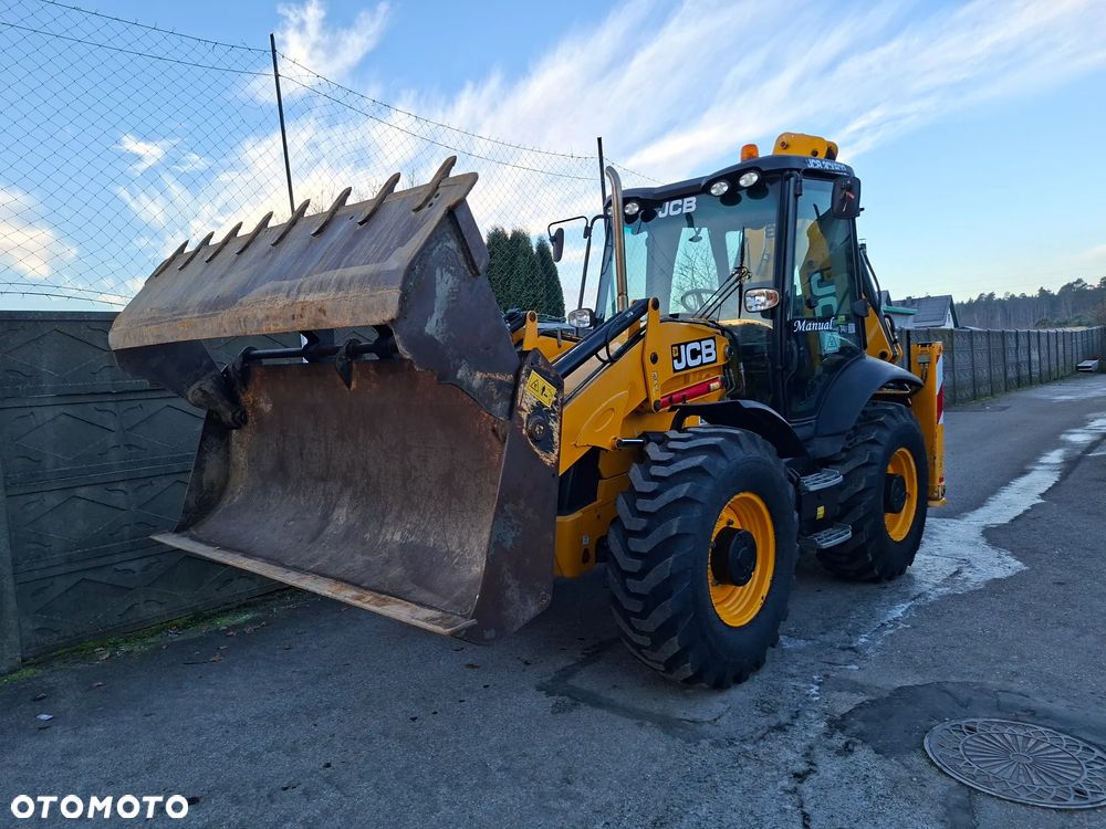 JCB 3 CX - 28