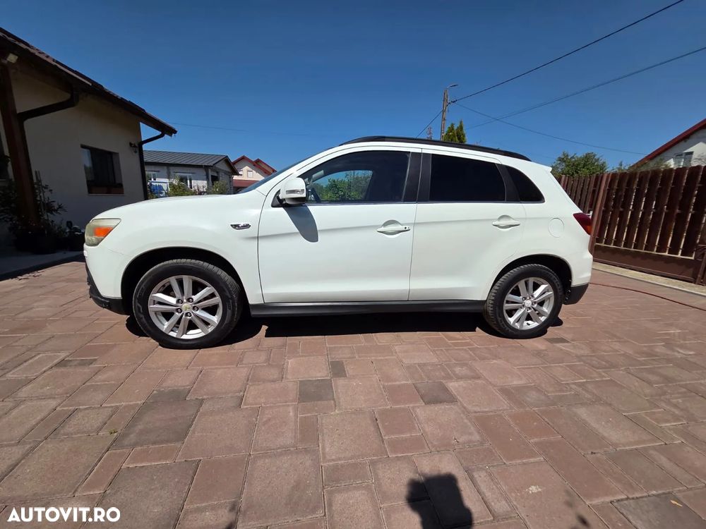 Mitsubishi ASX - 3