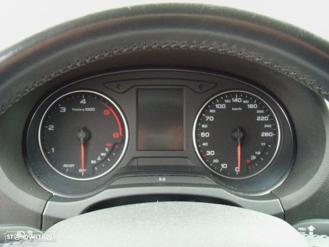 Audi A3 Limousine 1.6 TDI Business Line Attraction Ultra - 15