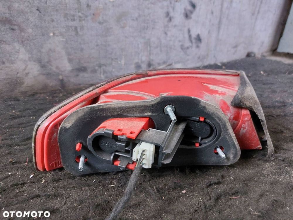 KOMPLETNY TYŁ ALFA ROMEO 159 I - 8