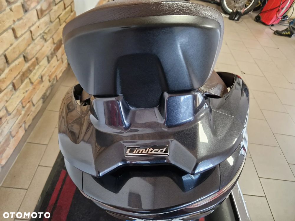 Suzuki Burgman - 37