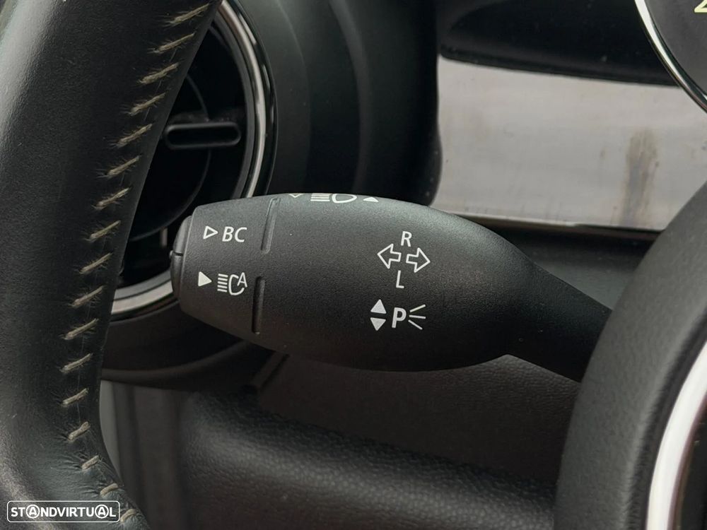 MINI 3 Portas John Cooper Works Auto Desportiva - 21