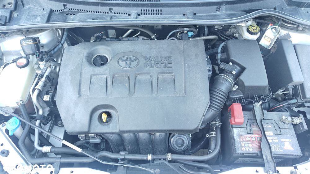 Toyota Corolla 1.6 Premium - 2