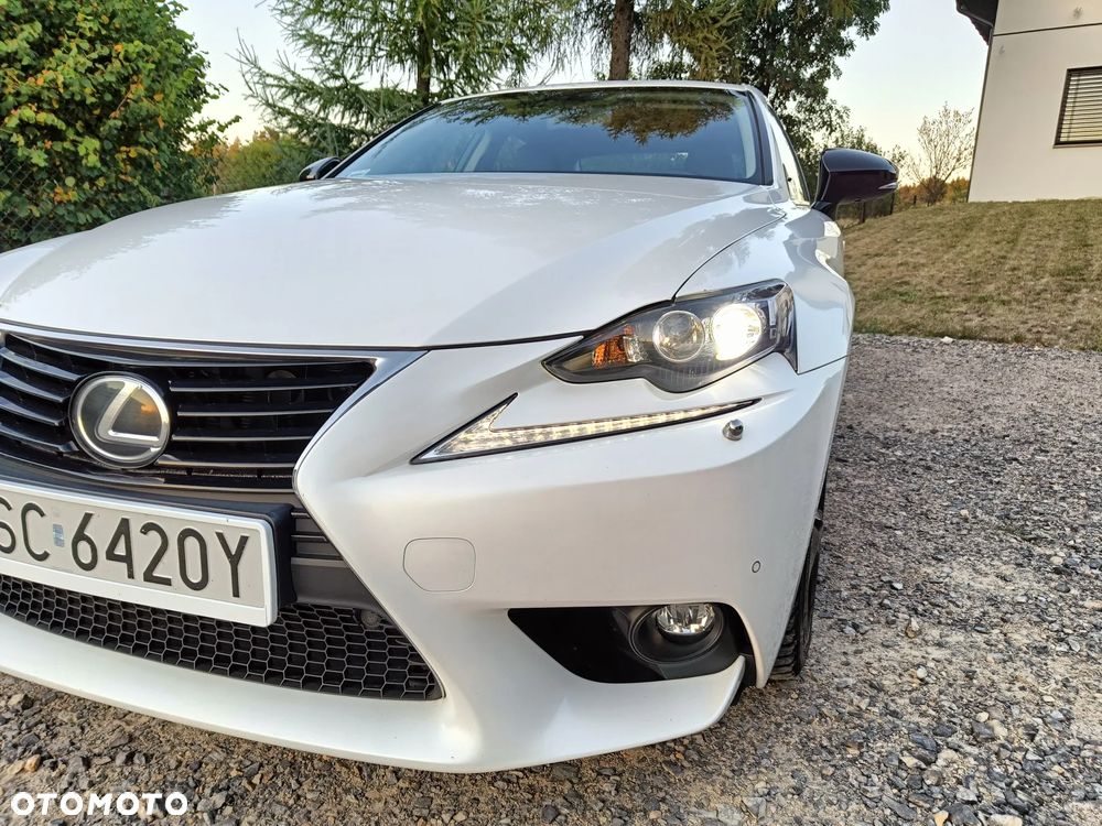 Lexus IS 200t / 300 Black - 13