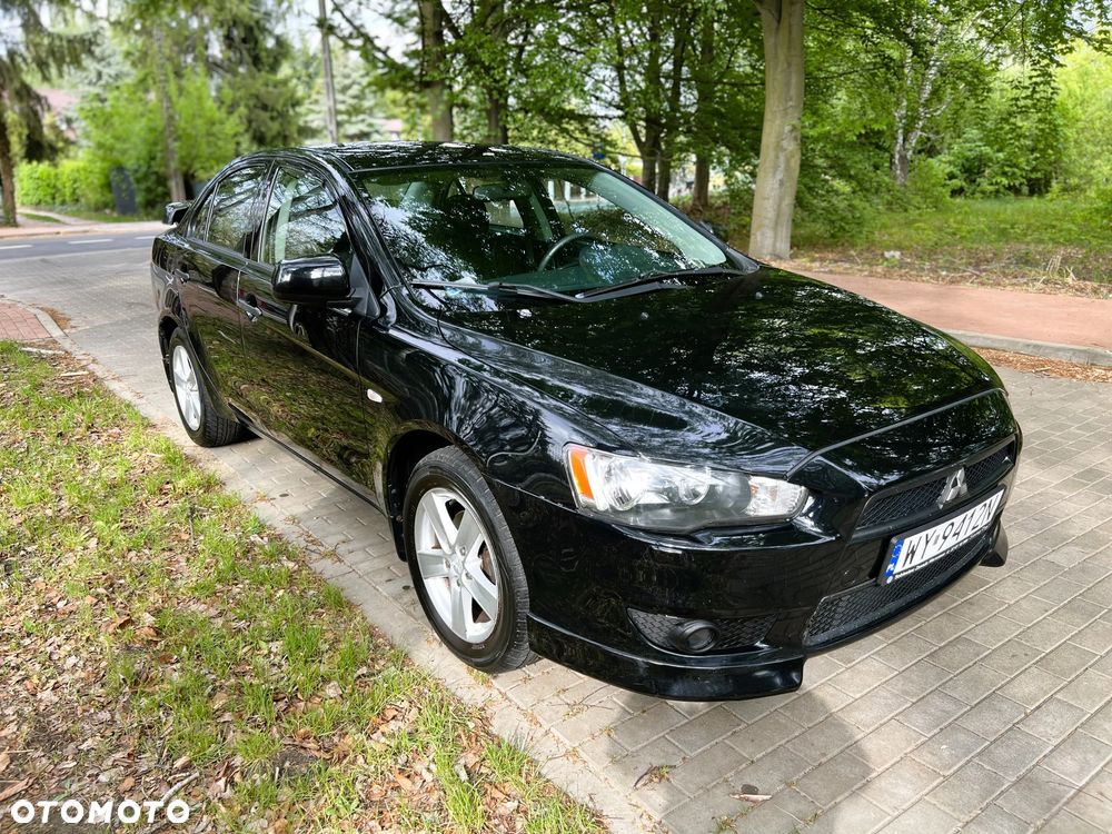 Mitsubishi Lancer - 2