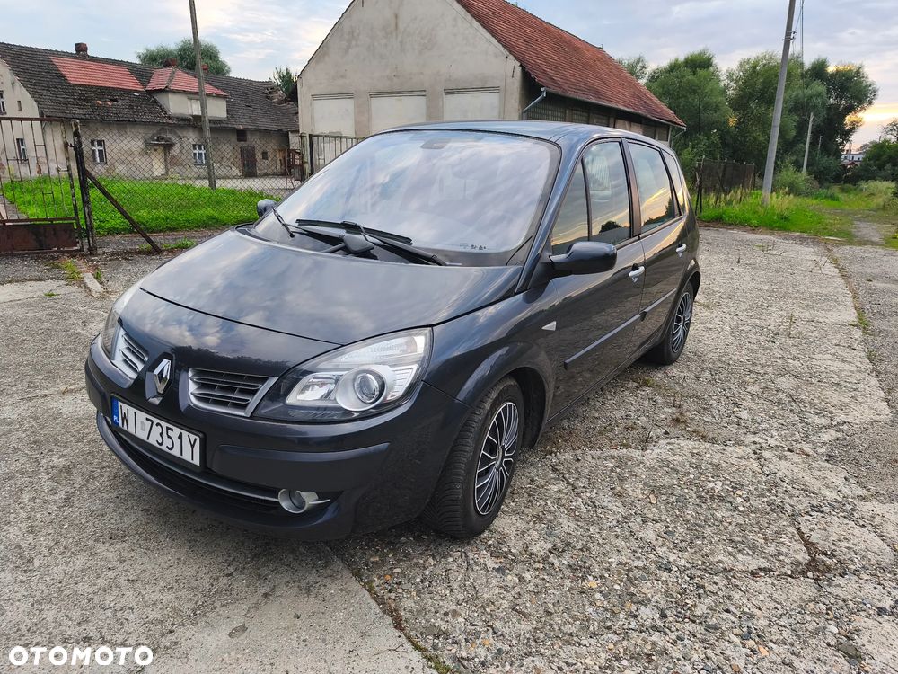 Renault Scenic 2.0 16V Privilege - 1
