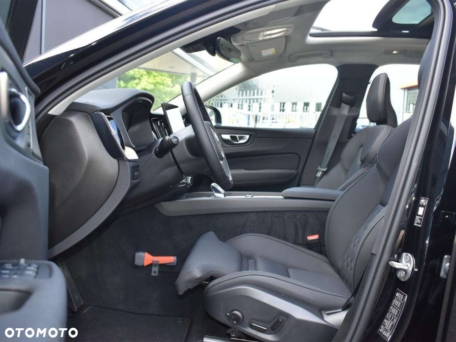 Volvo ES90 - 8