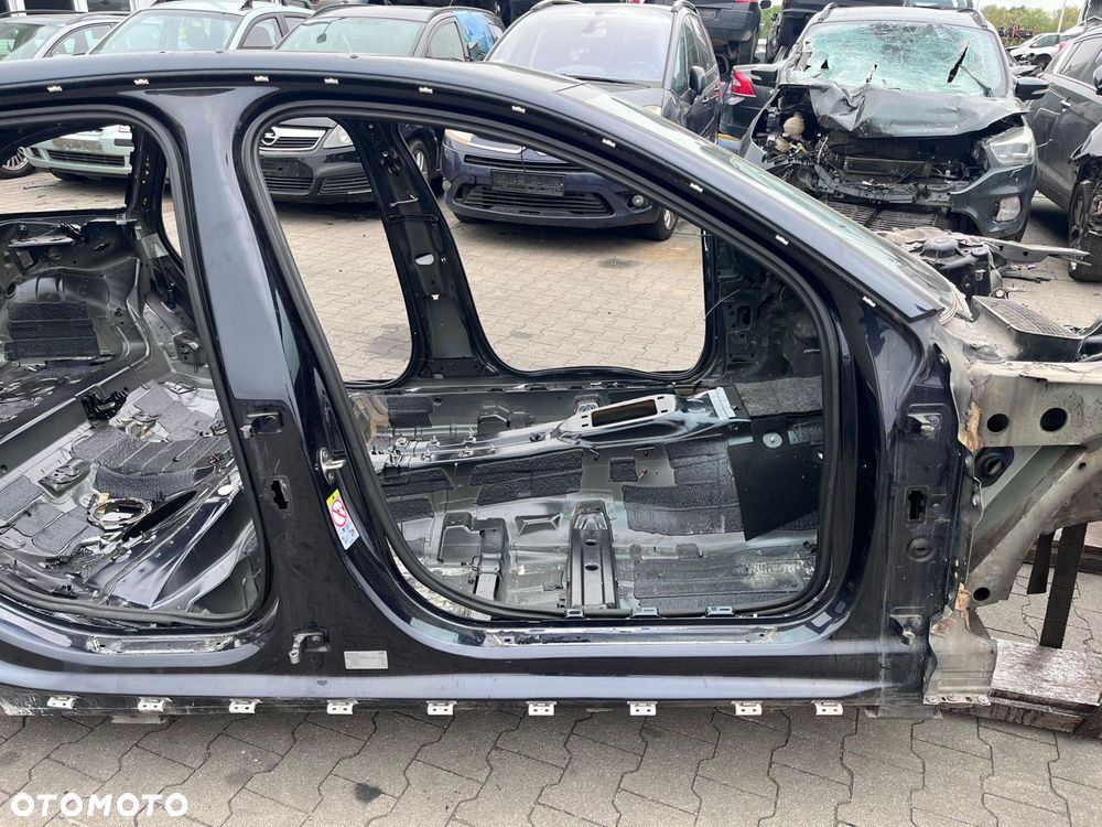 PRÓG PRAWY SŁUPEK ĆWIARTKA AUDI A6 C7 ALLROAD LX5R AVANT KOMBI - 3