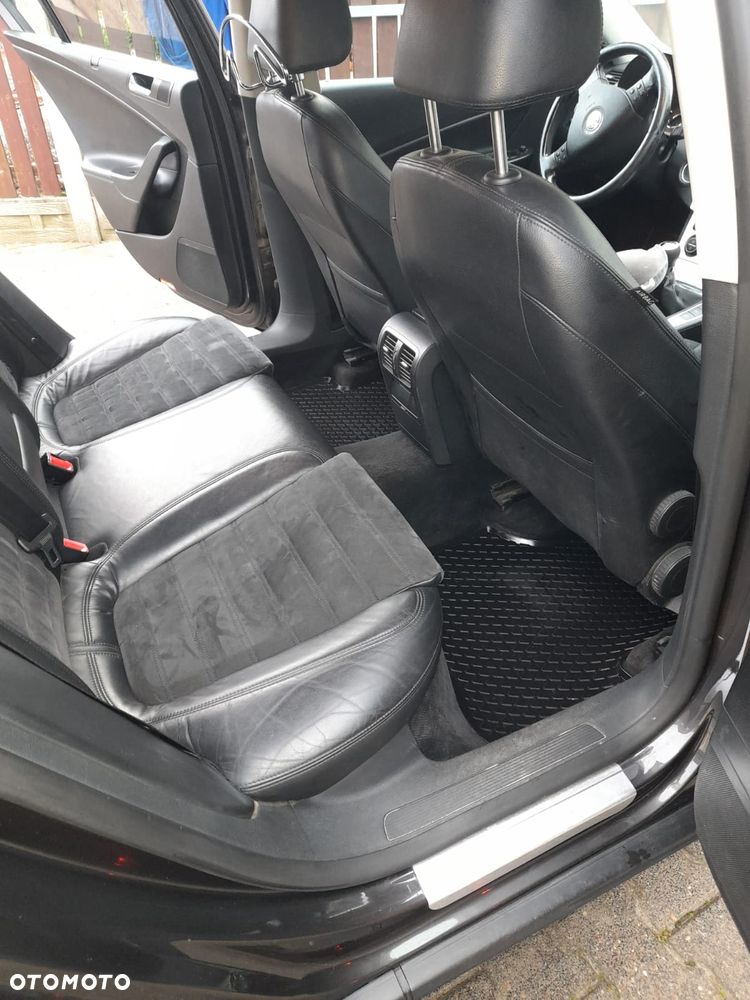 Volkswagen Passat 2.0 TDI 4Mot Highline - 16
