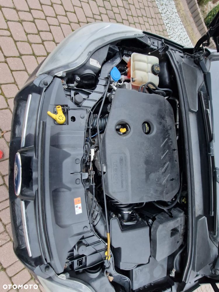Ford Focus 1.6 TDCi DPF Titanium - 8