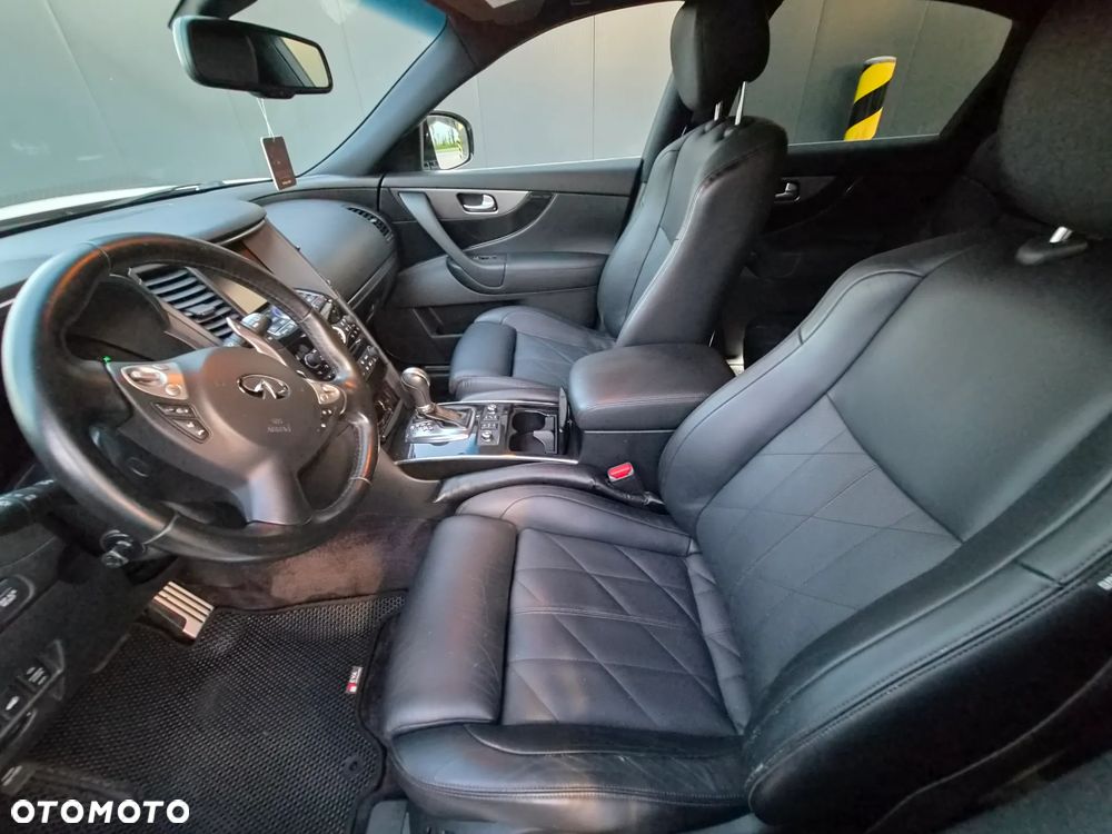 Infiniti QX70 3.7 S Premium - 34