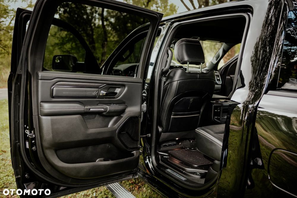 RAM 1500 5.7 Crew Cab Limited - 13