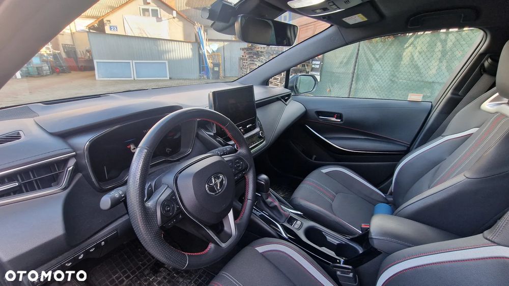 Toyota Corolla 2.0 Hybrid GR Sport - 35