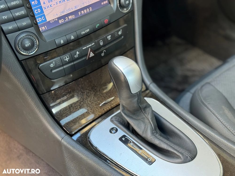 Mercedes-Benz E 320 4Matic Automatik Avantgarde - 26