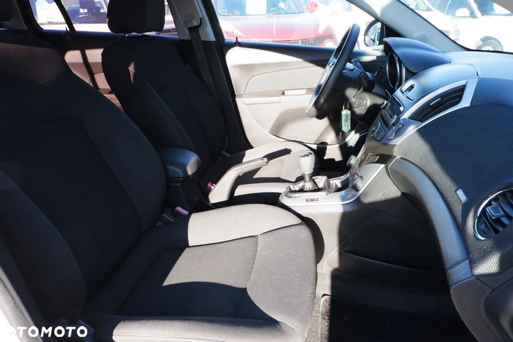 Chevrolet Cruze 1.7TD LT+ - 9