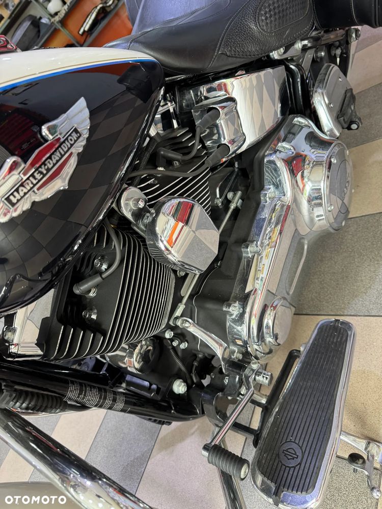 Harley-Davidson Softail Deluxe - 15