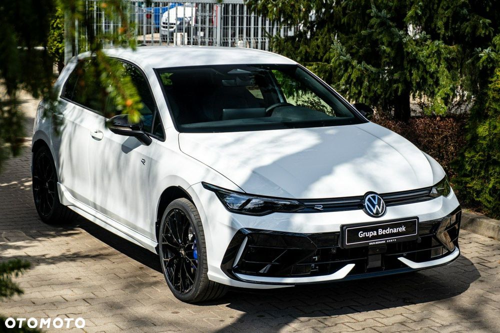 Volkswagen Golf - 40