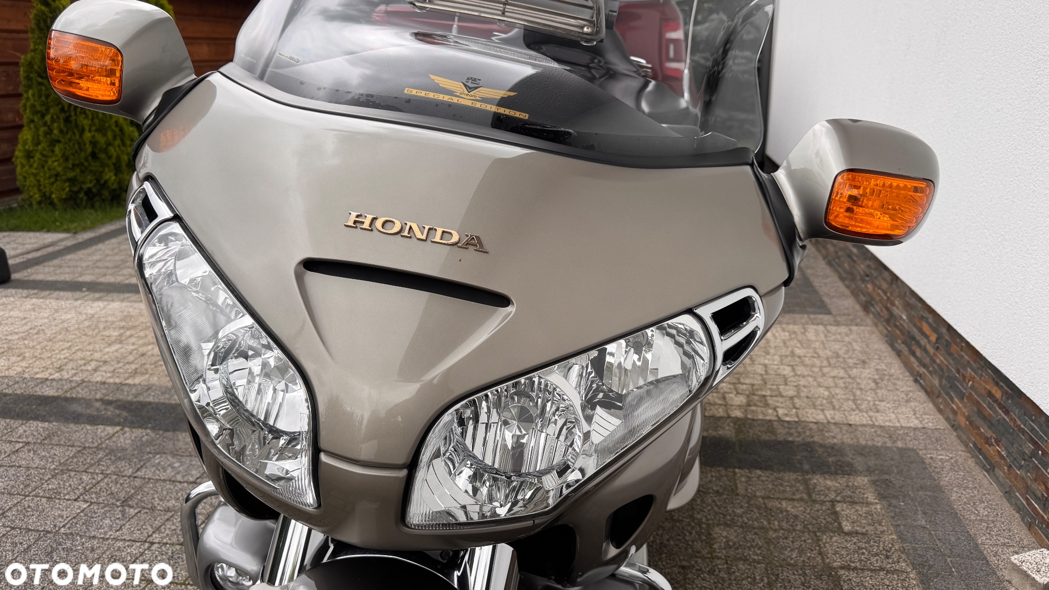Honda GL - 7