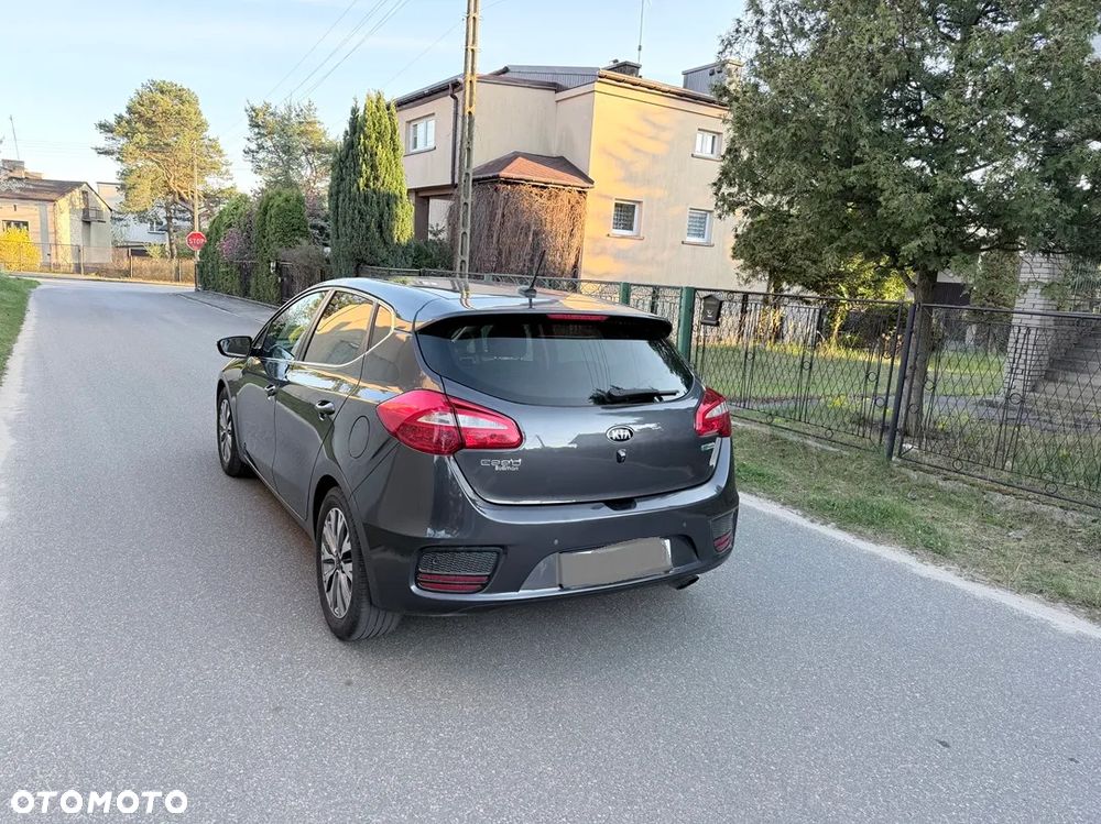 Kia Ceed 1.6 CRDi XL - 4