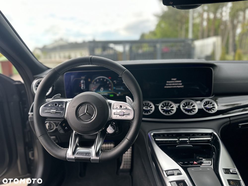 Mercedes-Benz AMG GT - 8