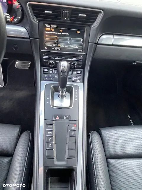 Porsche 911 Carrera PDK - 11