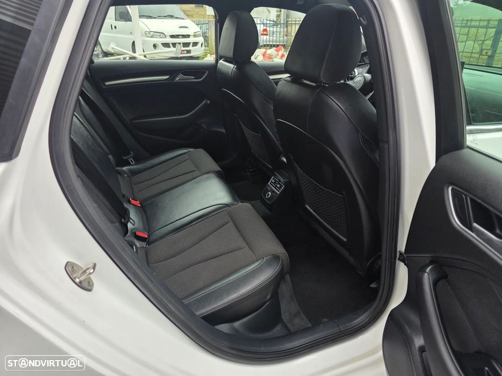 Audi A3 1.6 TDI S-line - 33