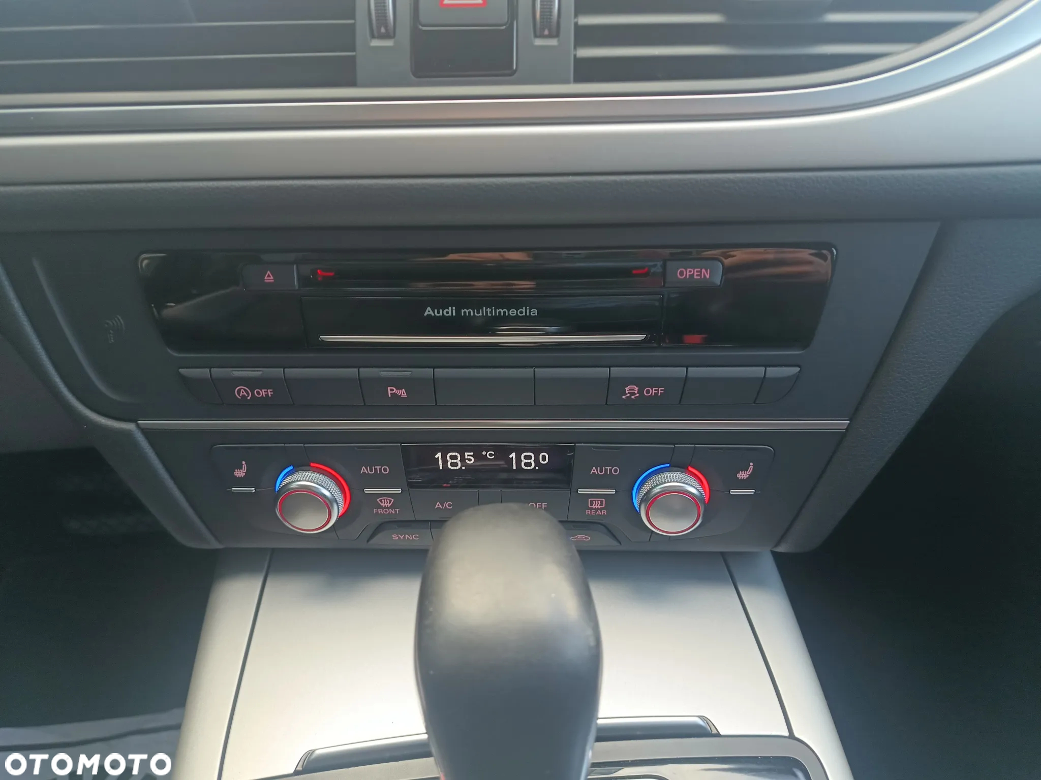 Audi A6 2.0 TDI ultra S tronic - 32