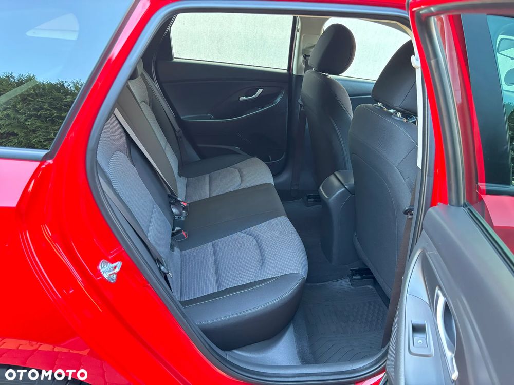 Hyundai i30 1.5 DPI Modern - 28