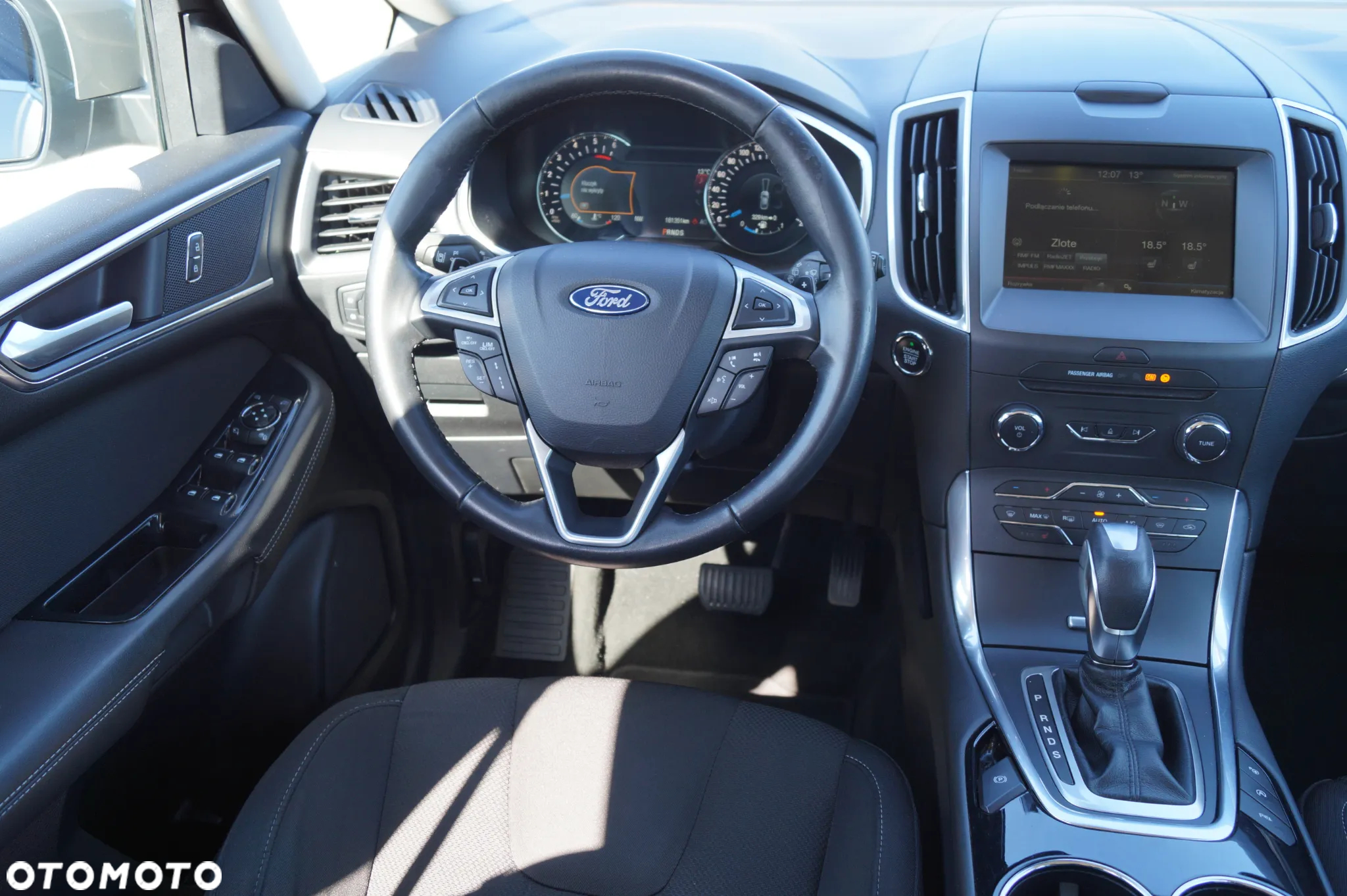 Ford S-Max 2.0 TDCi Titanium PowerShift - 6