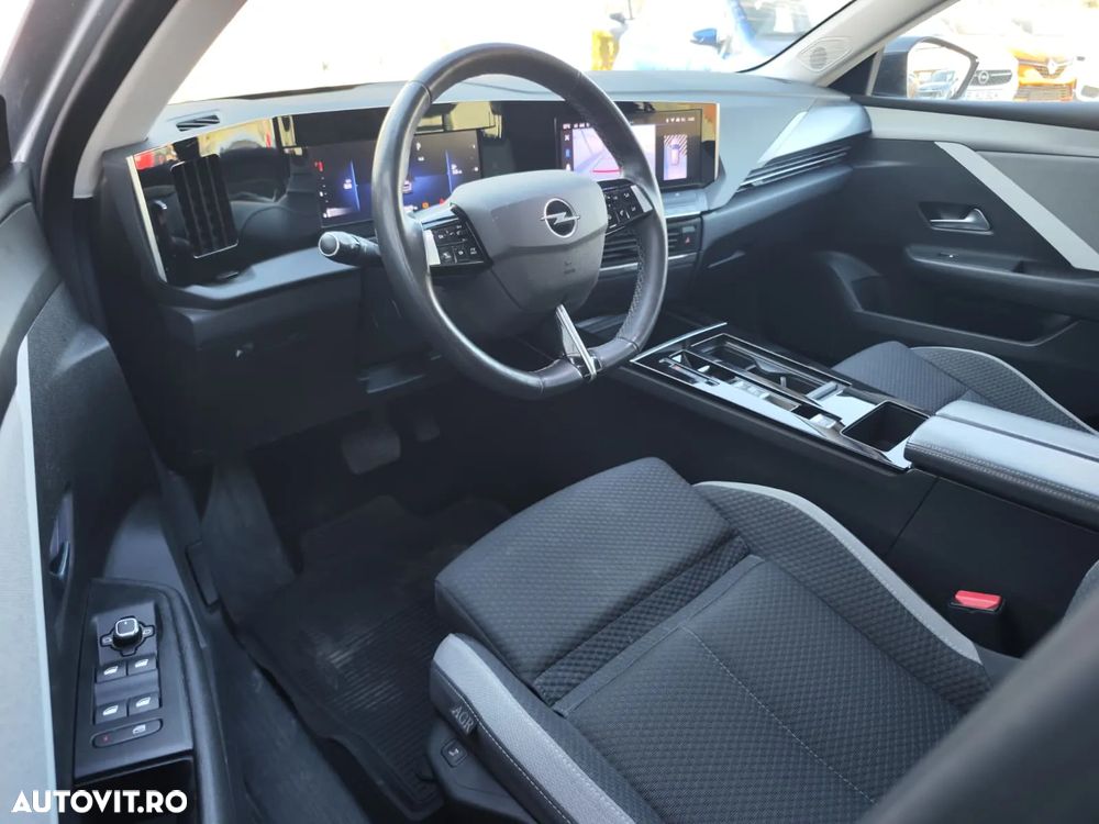 Opel Astra 1.2L Turbo Start/Stop AT8 Business Edition - 9