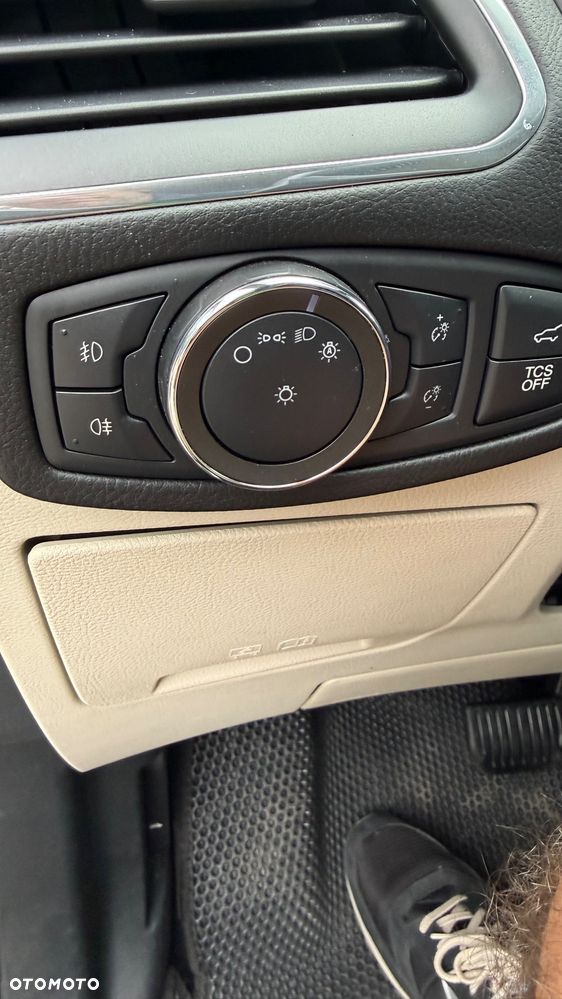 Ford Edge - 19