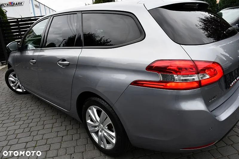 Peugeot 308 SW 1.6 BlueHDi Allure S&S - 26