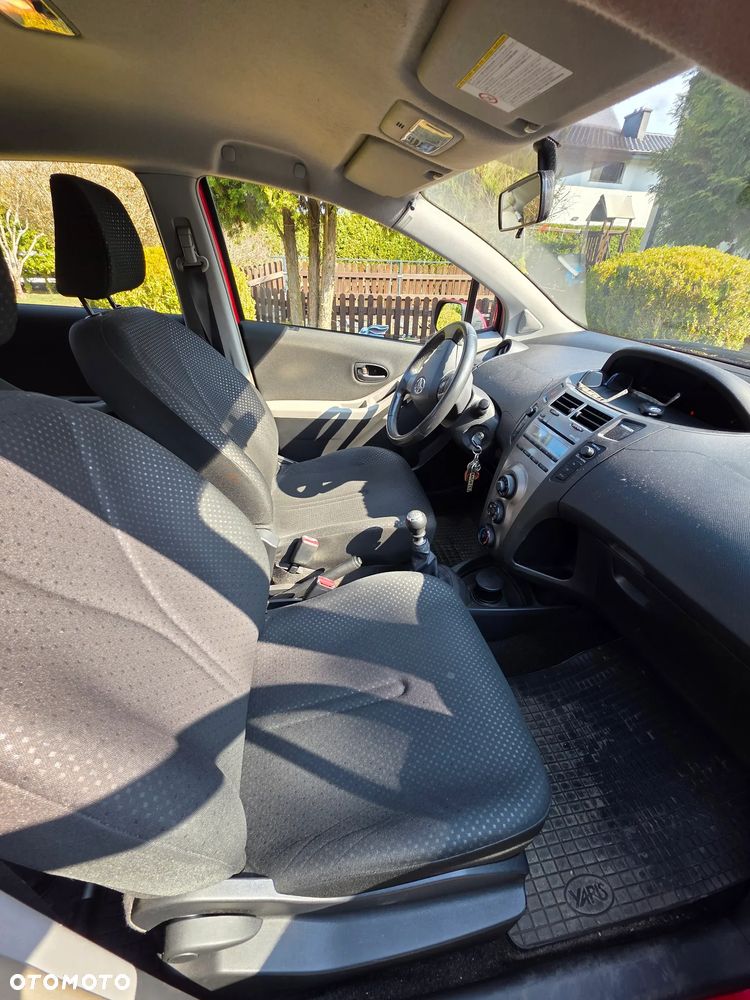 Toyota Yaris 1.33 Luna - 7