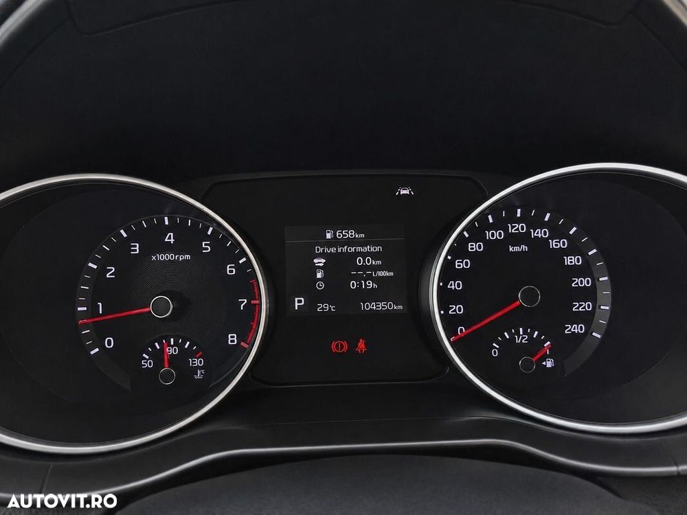 Kia Ceed 1.5 T-GDI 7DCT Best+ - 8