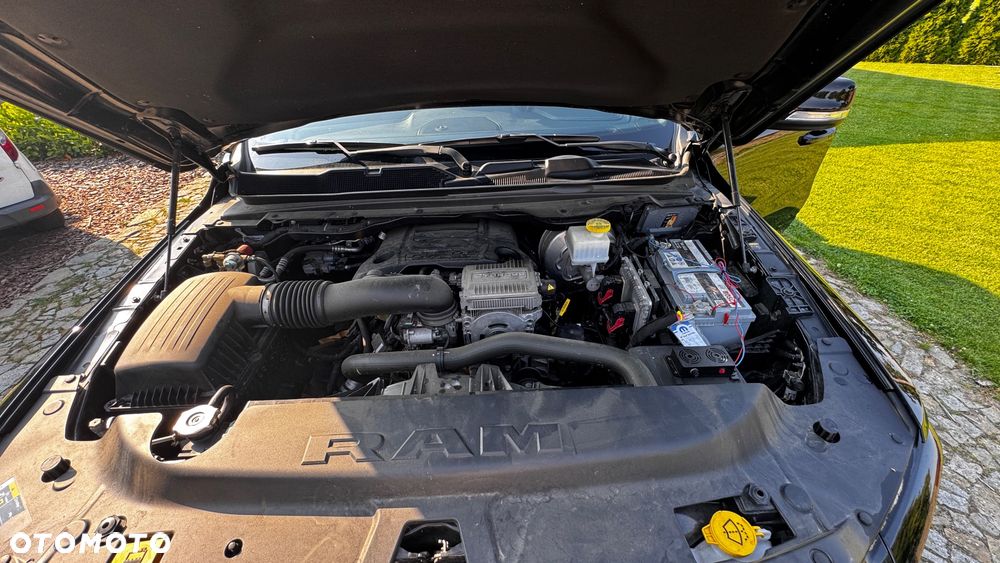 RAM 1500 5.7 eTorque Crew Cab Shortbed Laramie Black - 22