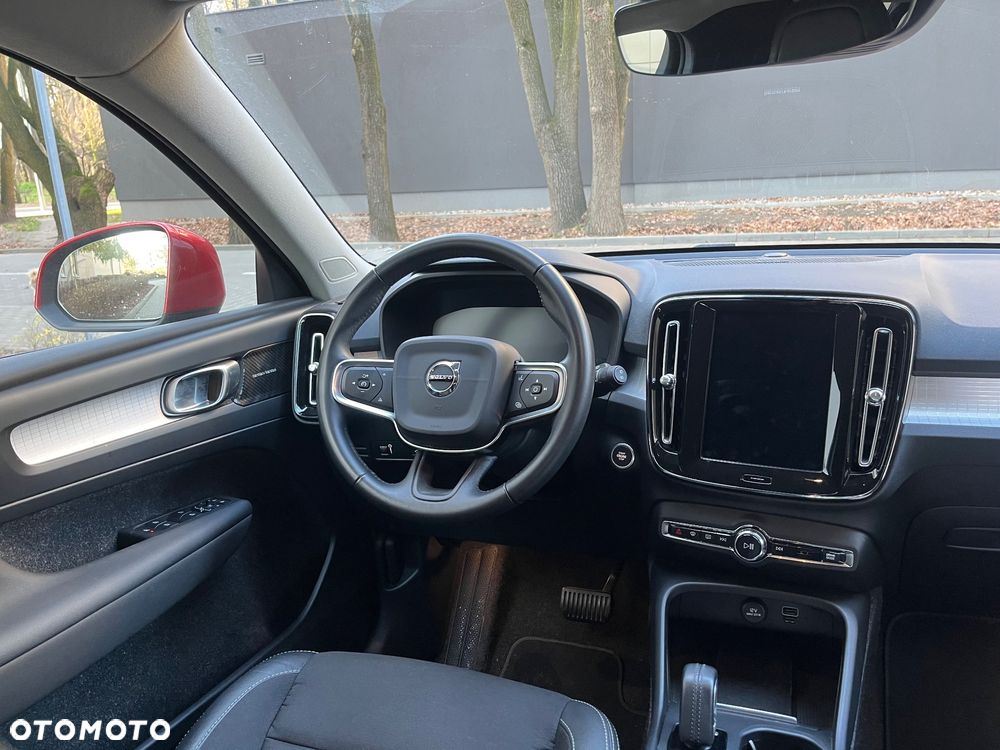 Volvo XC 40 D3 Momentum Pro - 10