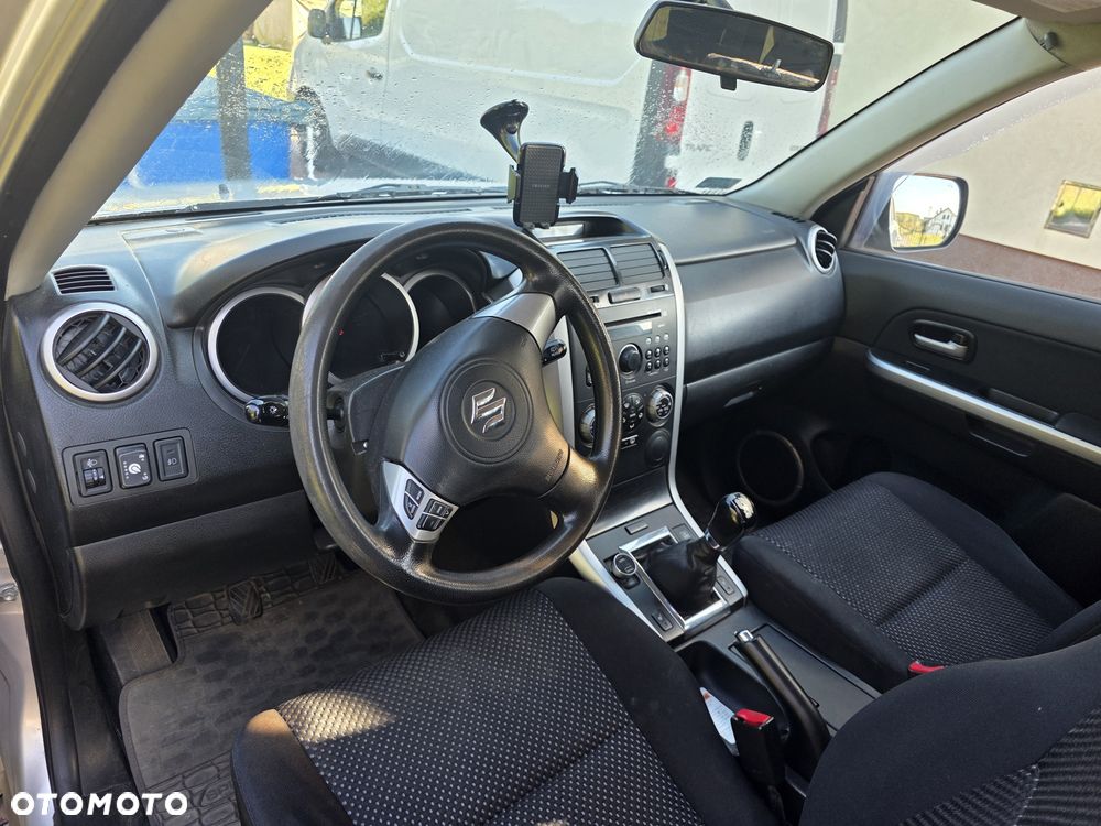 Suzuki Grand Vitara - 8
