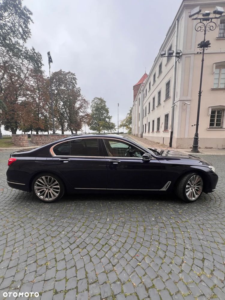BMW Seria 7 740d xDrive - 6