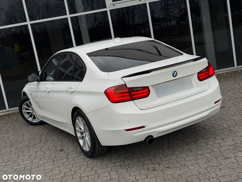 BMW Seria 3 - 34