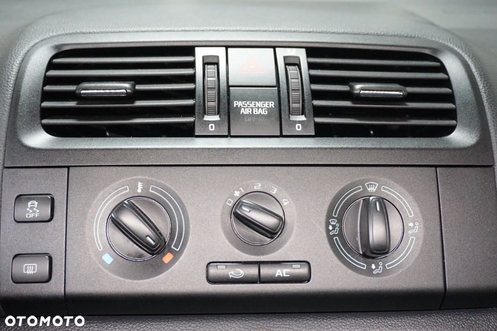 Skoda Roomster 1.2 12V HTP - 32